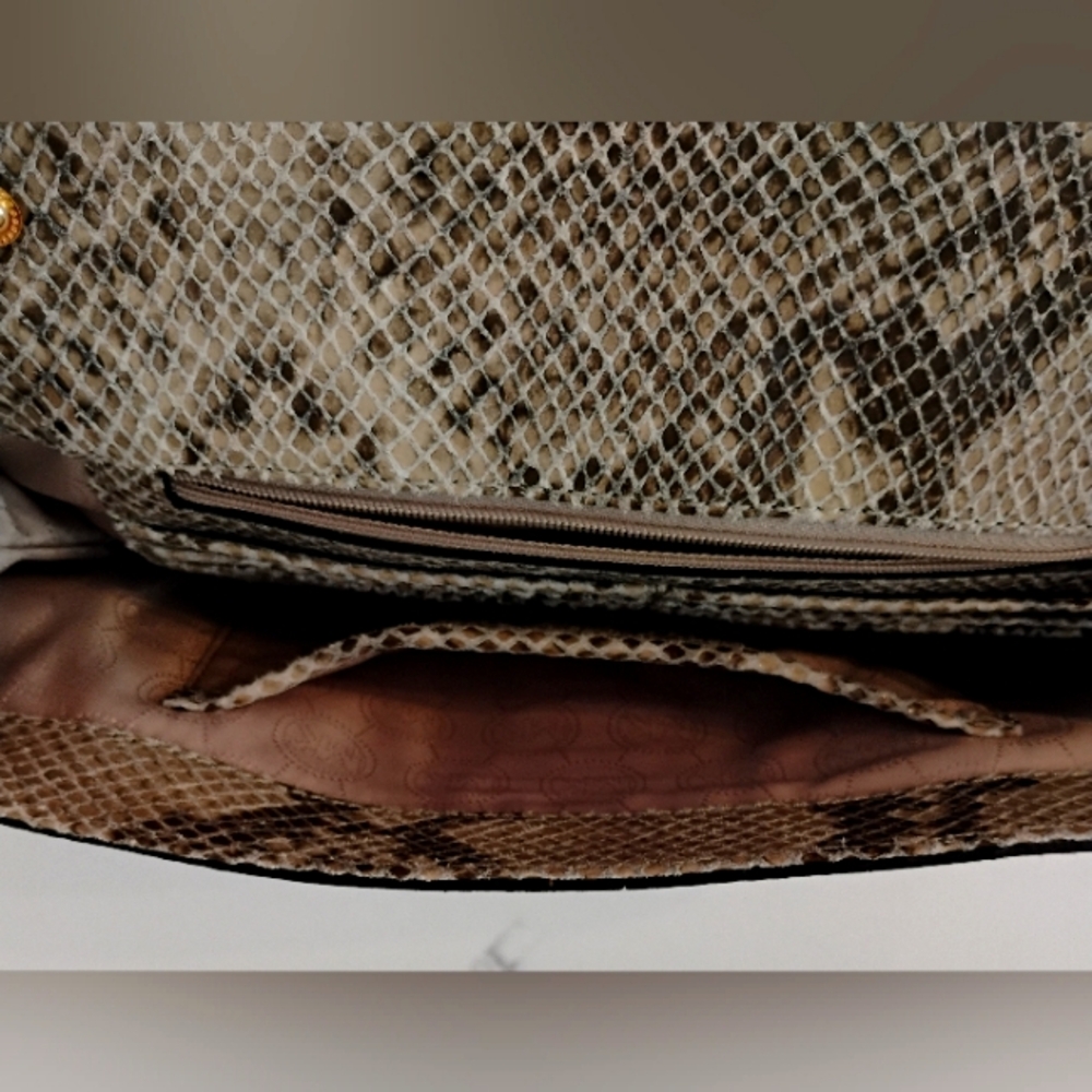 Michael Kors Snakeskin Embossed Shoulder Bag LIKE NEW - Picture 15 of 16